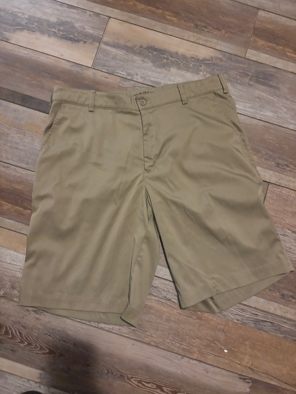 Nike Golf Performance Shorts in Khaki